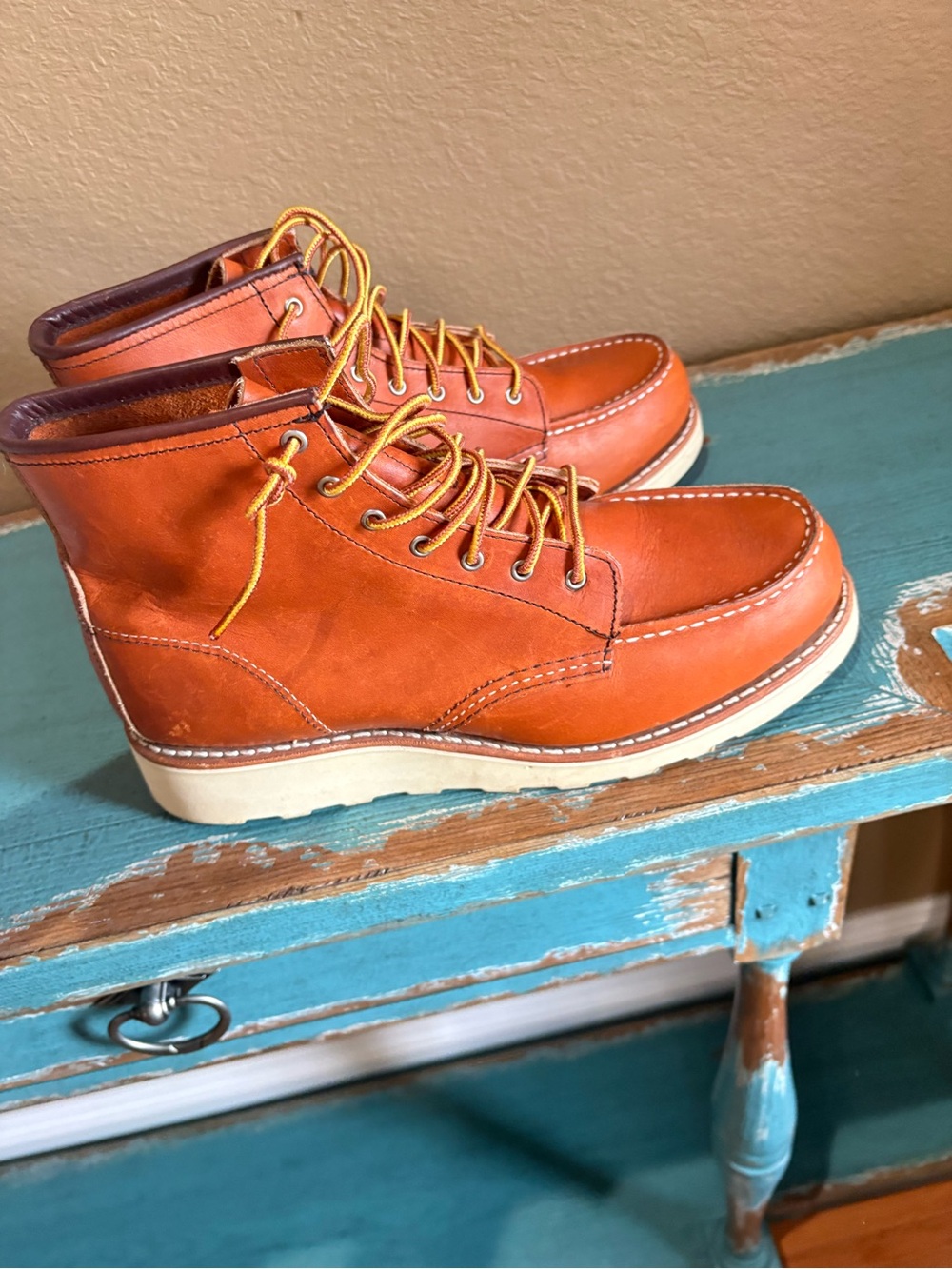 Red Wing Women’s Classic Moc 3375 Oro Legacy Leather Boots Size 10B